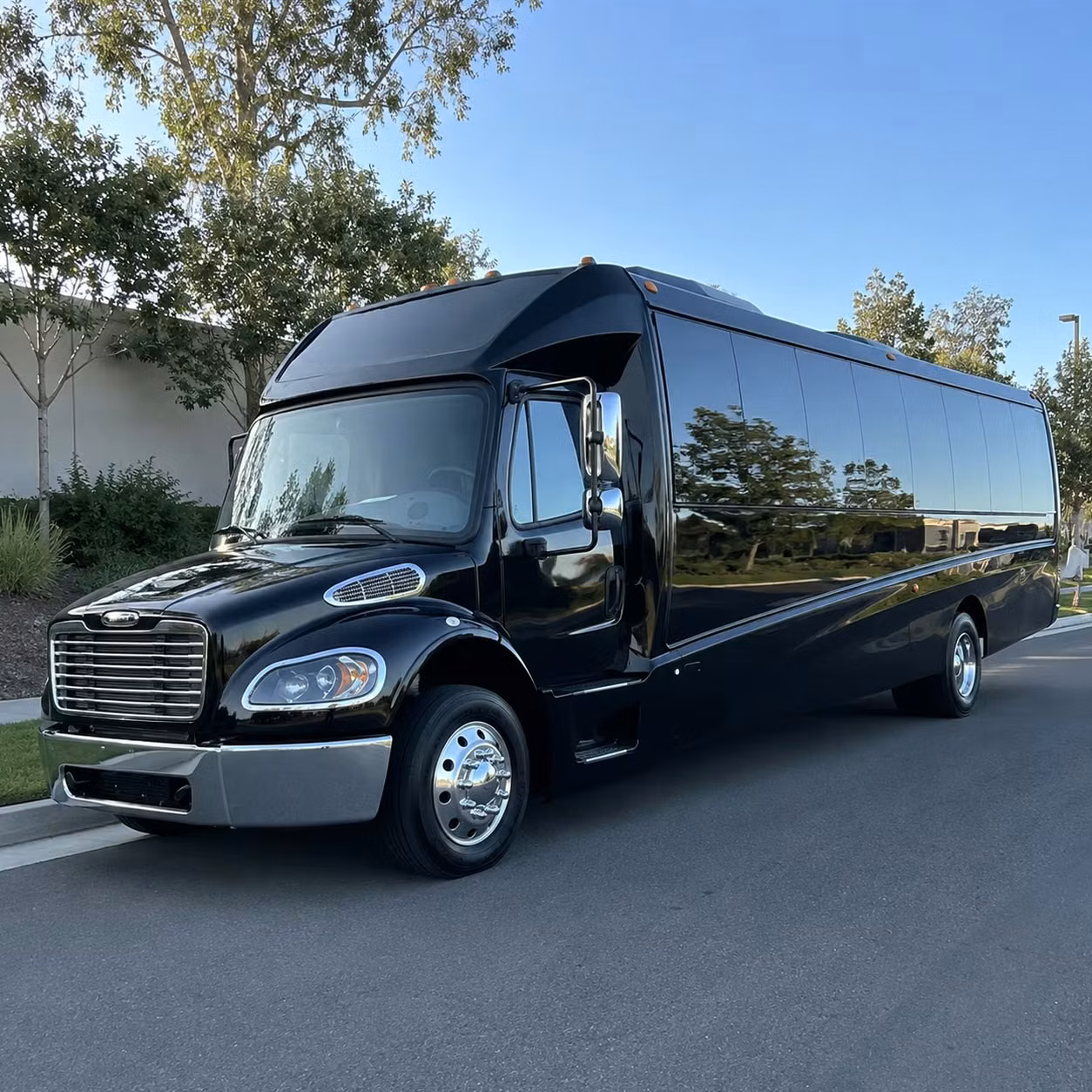 35 passenger minibus