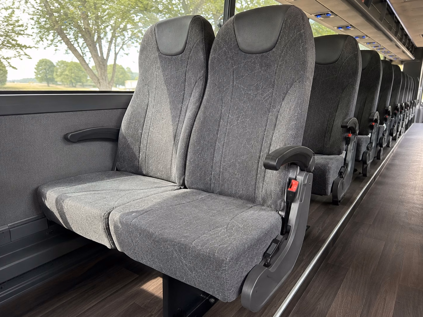 does the day of the week change what a bus costs in simi valley california