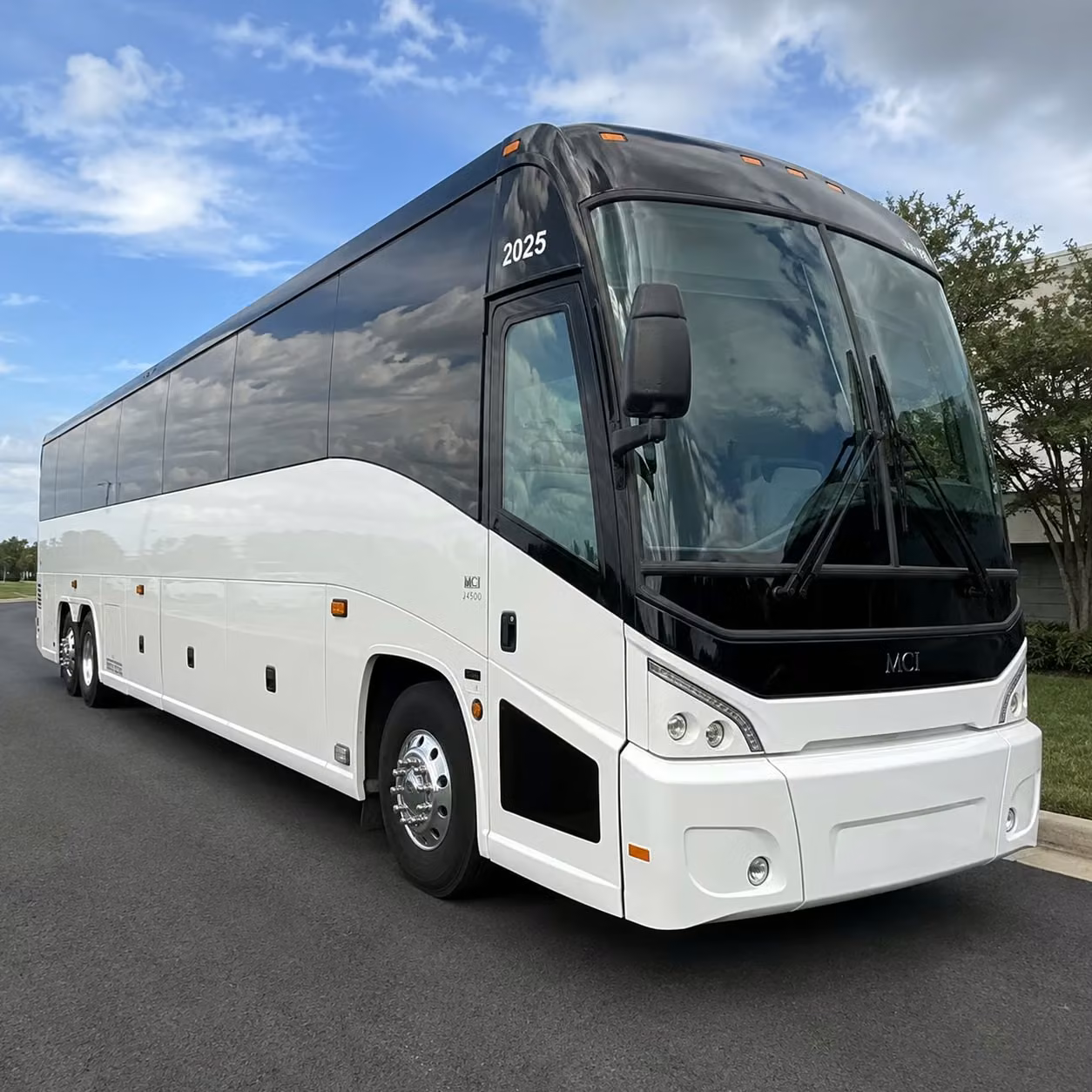 no hassle airport transfers for simi valley business travelers